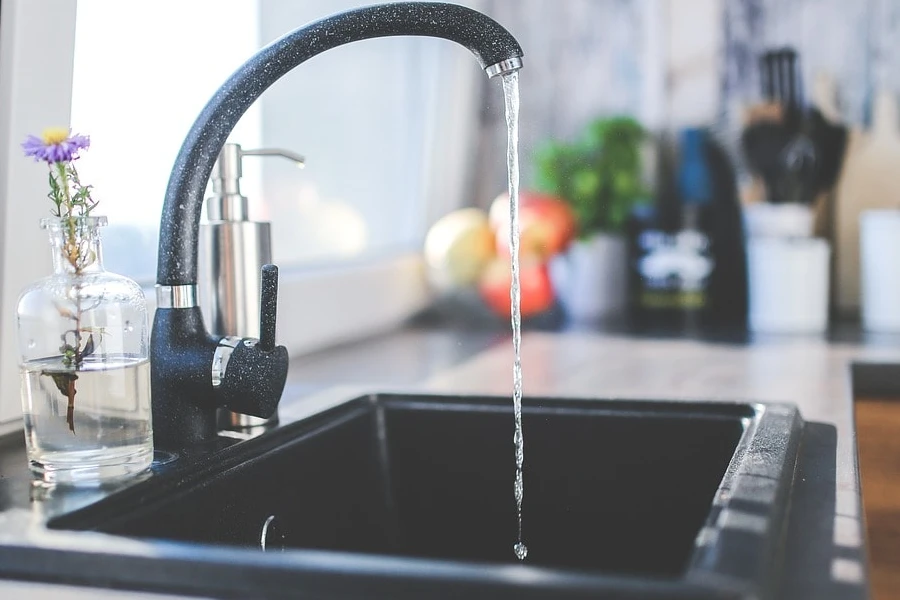cold water from the faucet